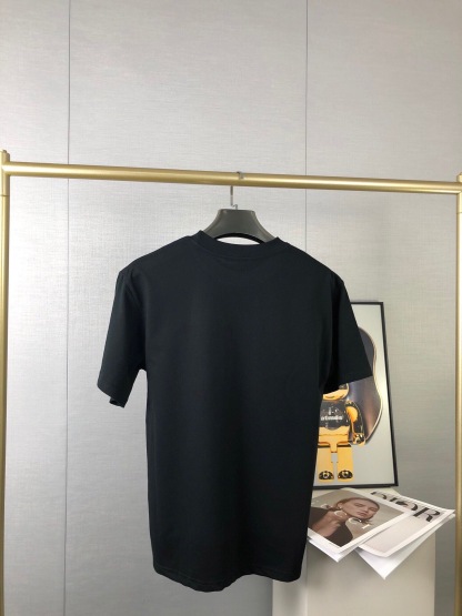 ヴェルサーチ「Versace」ユニセックス プリントTシャツ