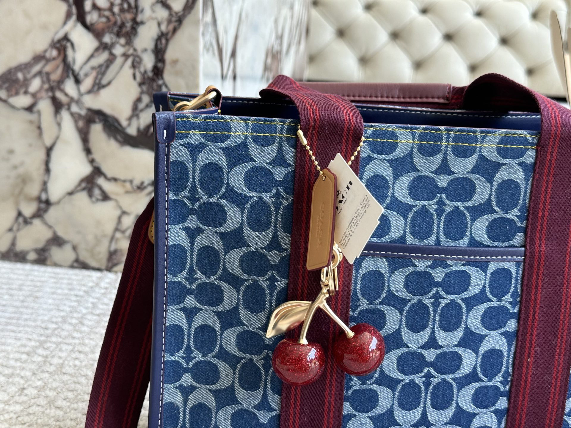 コーチ「Coach」定番ロゴ入りショッピングバッグトートバッグ