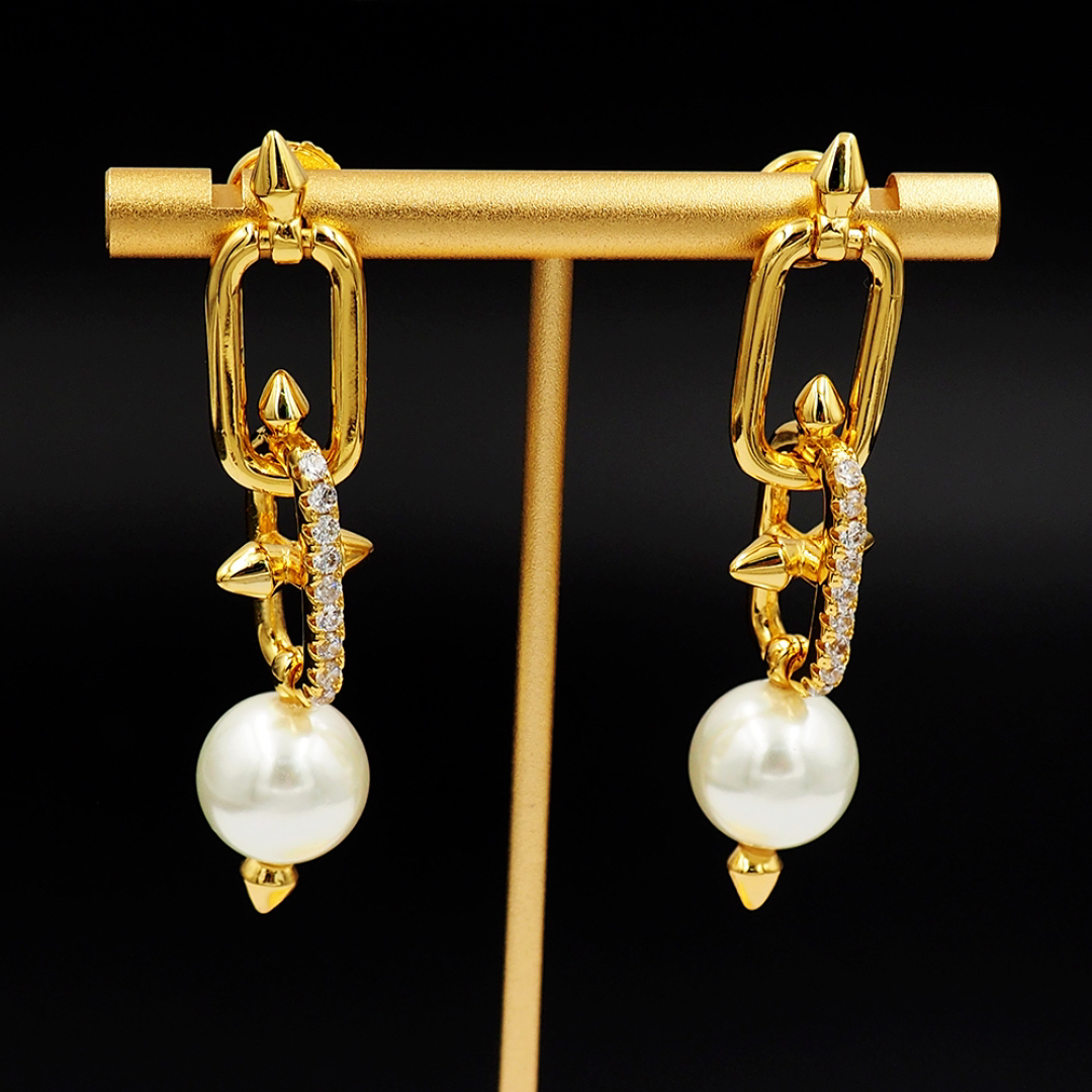 ティファニー「Tiffany & Co.」Tiffany Titan by Pharrell Williams シリーズ ジュエリー