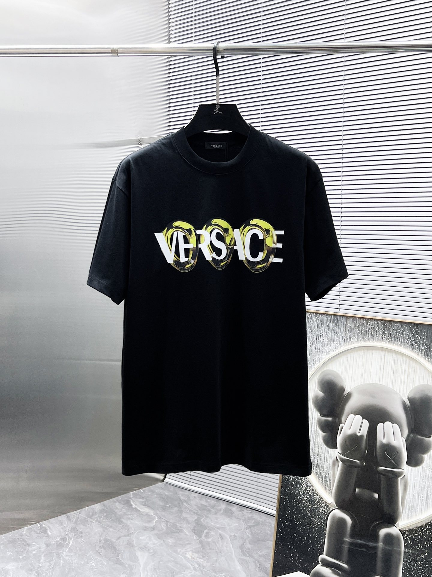 ヴェルサーチ「Versace」 2025SS リラックスフィット クルーネックTシャツ