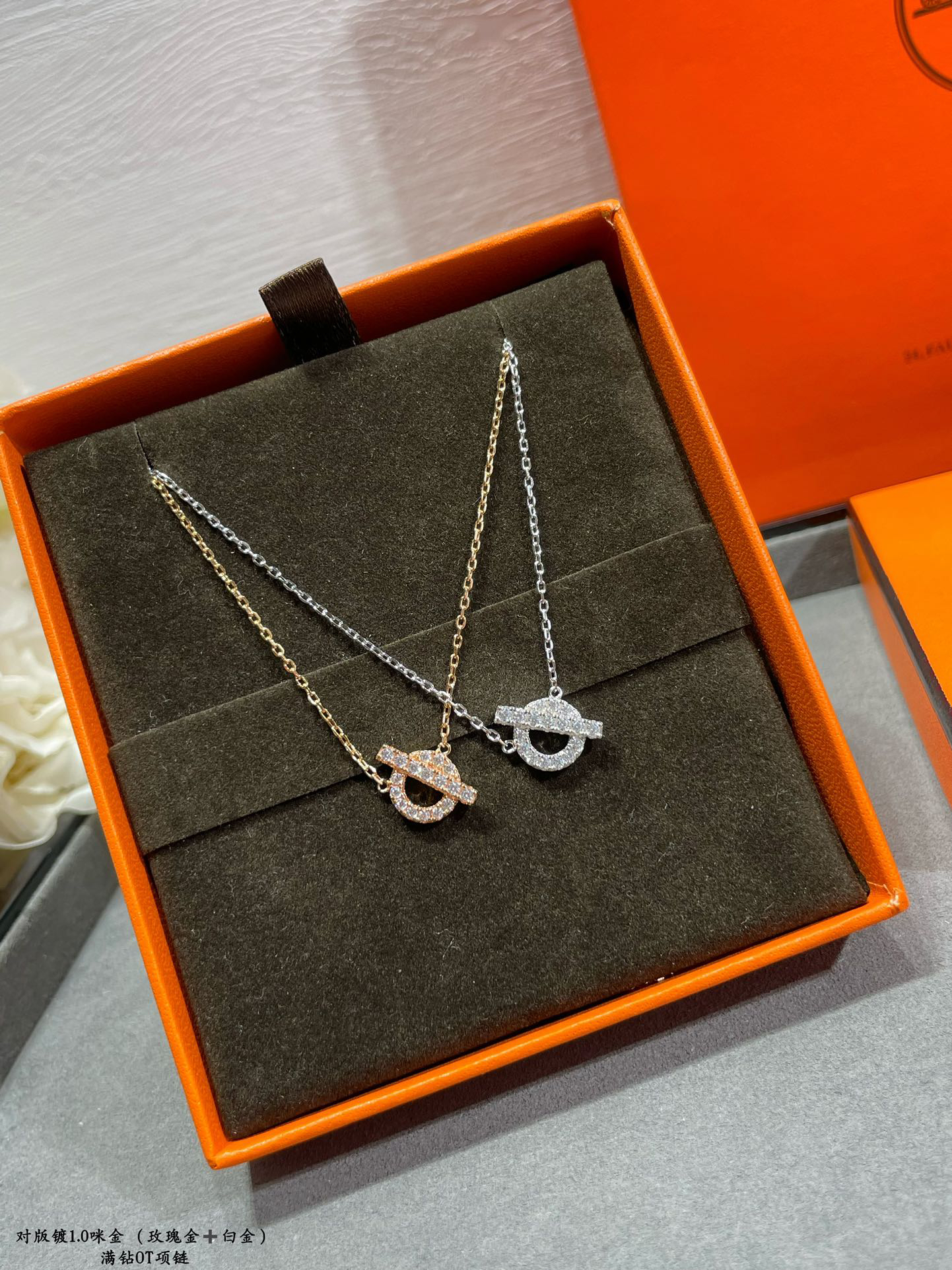 エルメス「Hermès」Cadenas OT ロック ネックレス