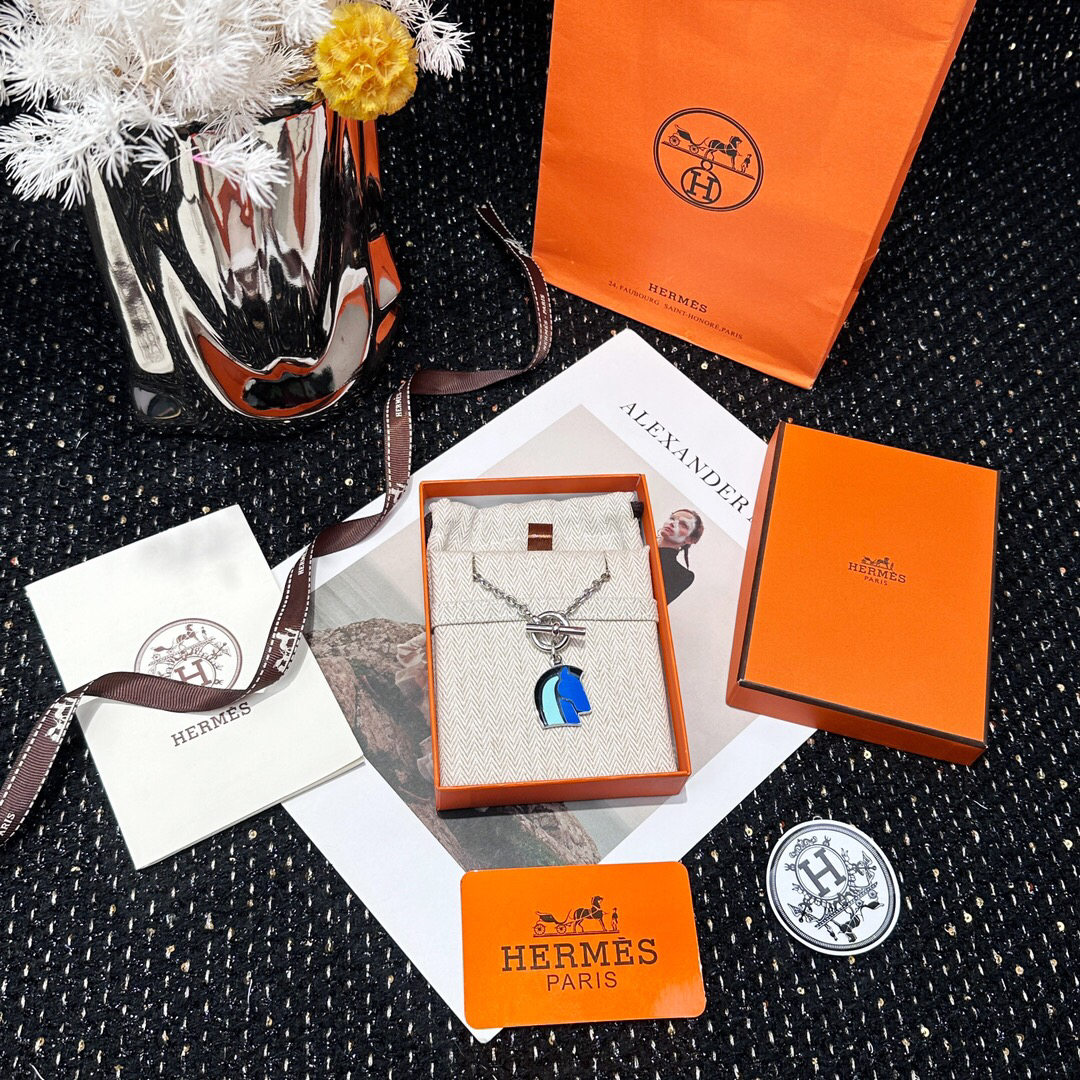 エルメス「Hermès」Helios Cheval ネックレス