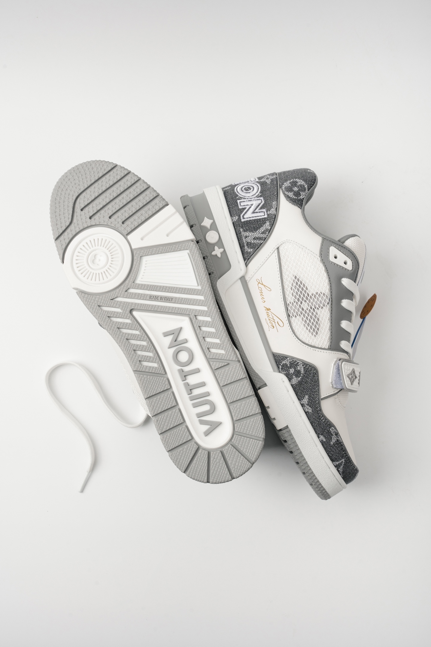 「コラボモデル」Louis Vuitton x Trainerマジックテープデビッドローカット スニーカー