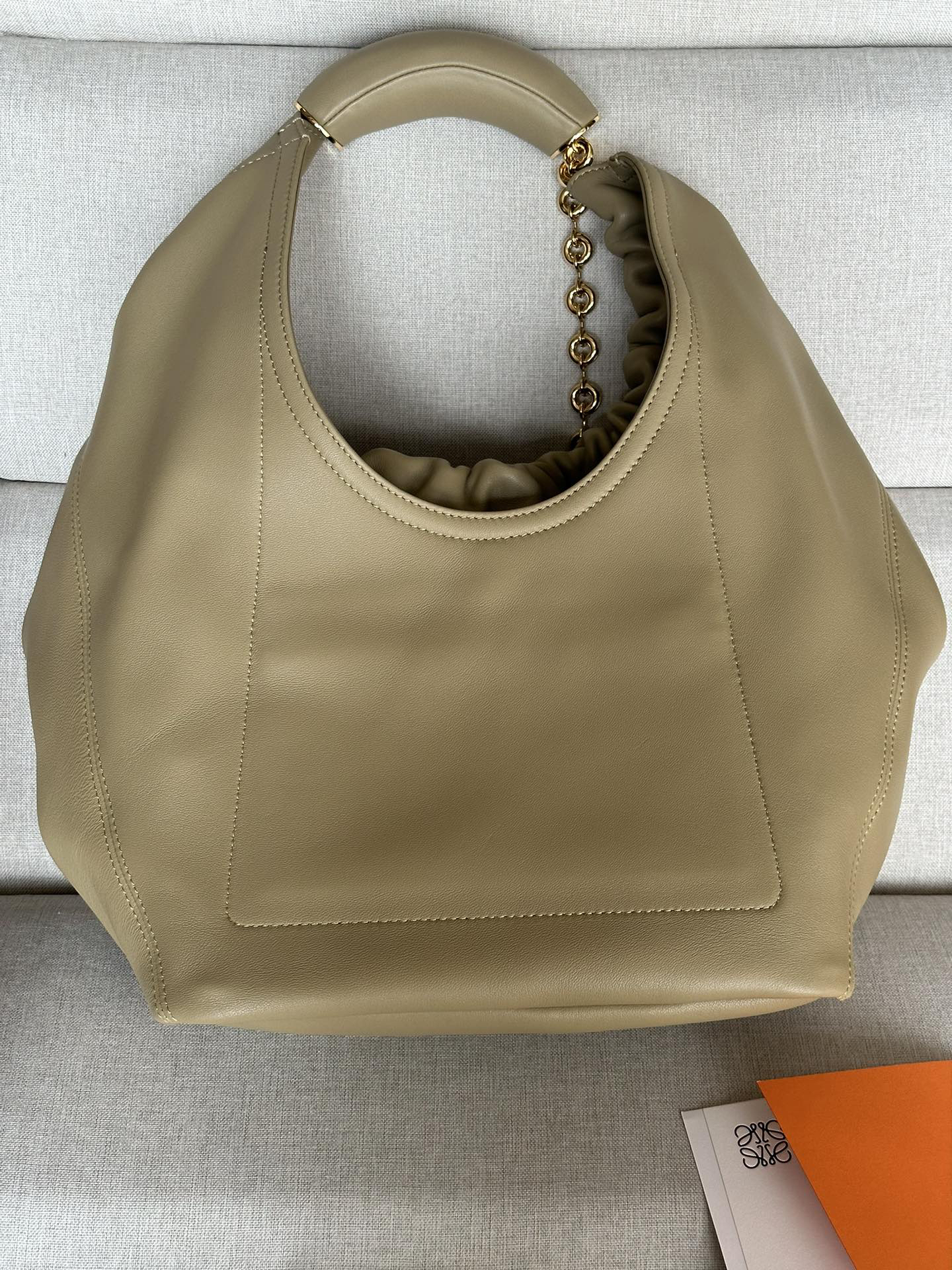 ロエベ「Loewe」Squeeze レザー ハンドバッグ