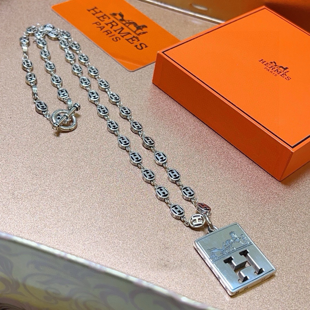 エルメス「Hermès」 Pop H ネックレス