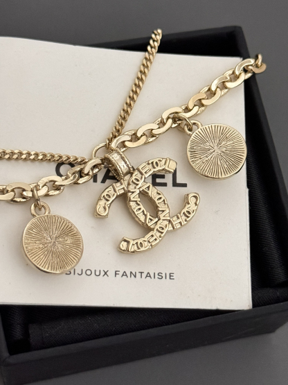 シャネル「Chanel」 レリーフ ダブルチェーン ブレスレット ブレスレット