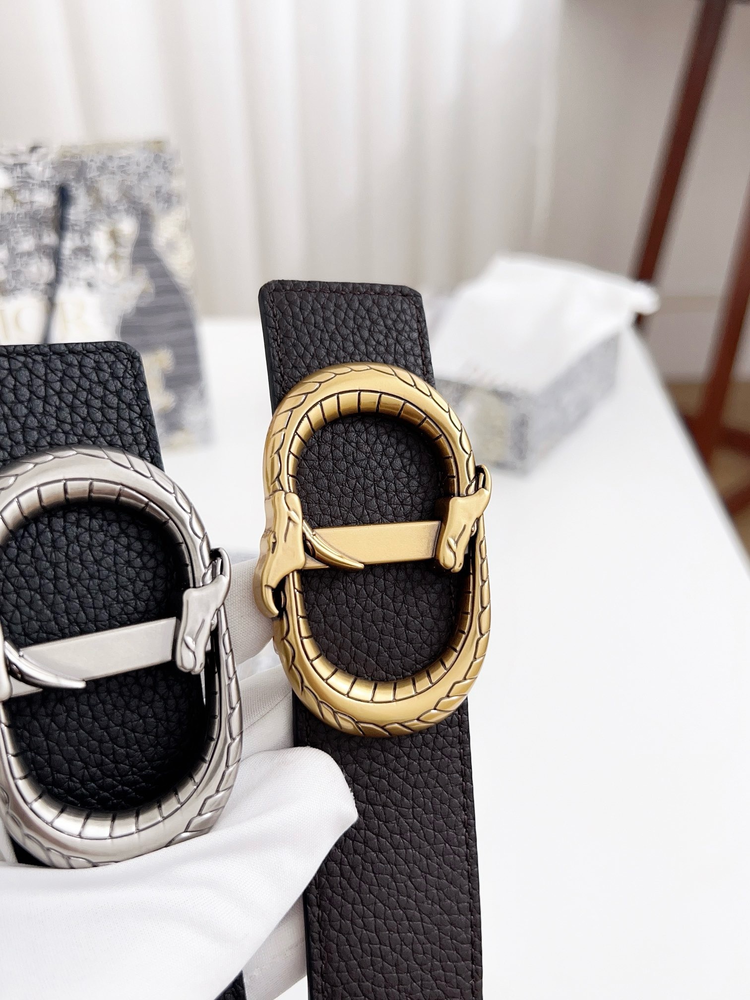 ディオール「Dior」リバーシブル リジーカーフレザーベルト100CM