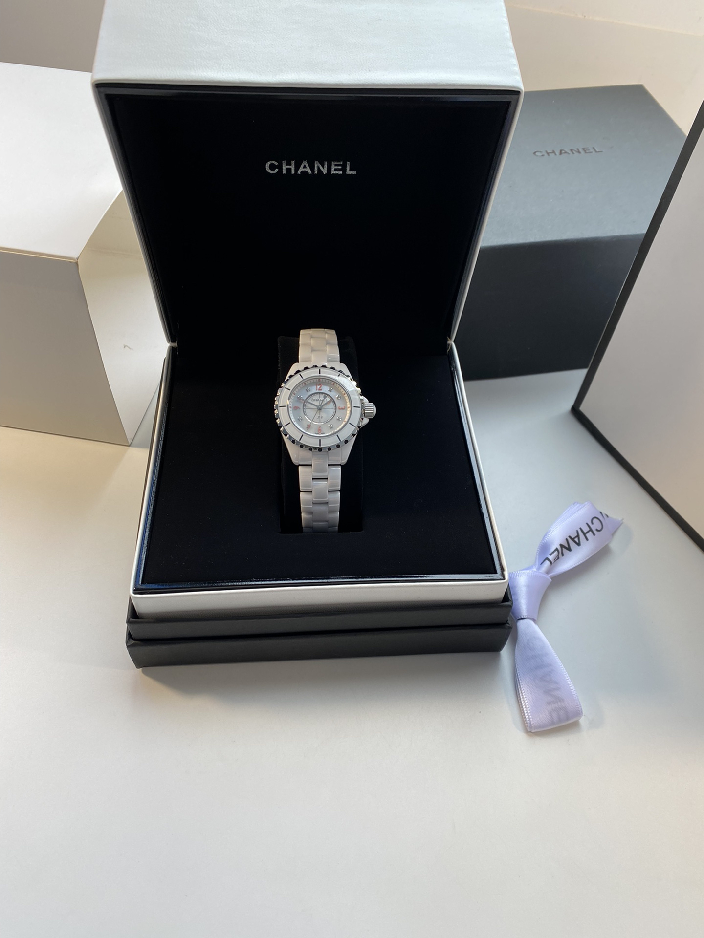 シャネル「Chanel」J12 キャリバー 33MM