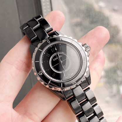 シャネル「Chanel」J12 キャリバー 33MM
