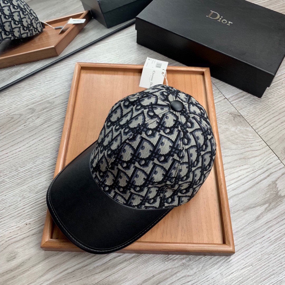 ディオール「Dior」レザーエッジ拼接キャップ