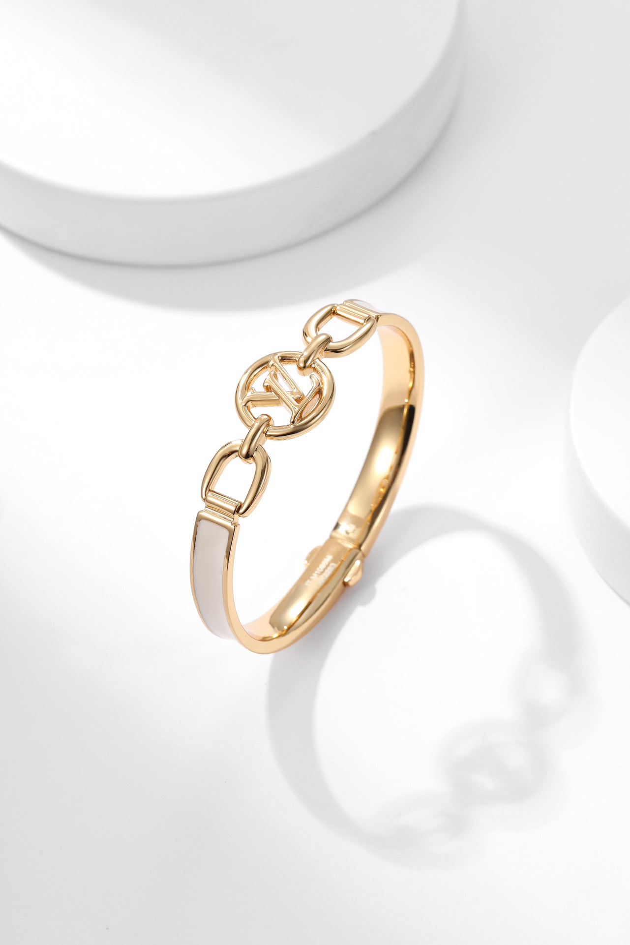 ルイ・ヴィトン「Louis Vuitton」  ホワイトエナメル ブレスレット