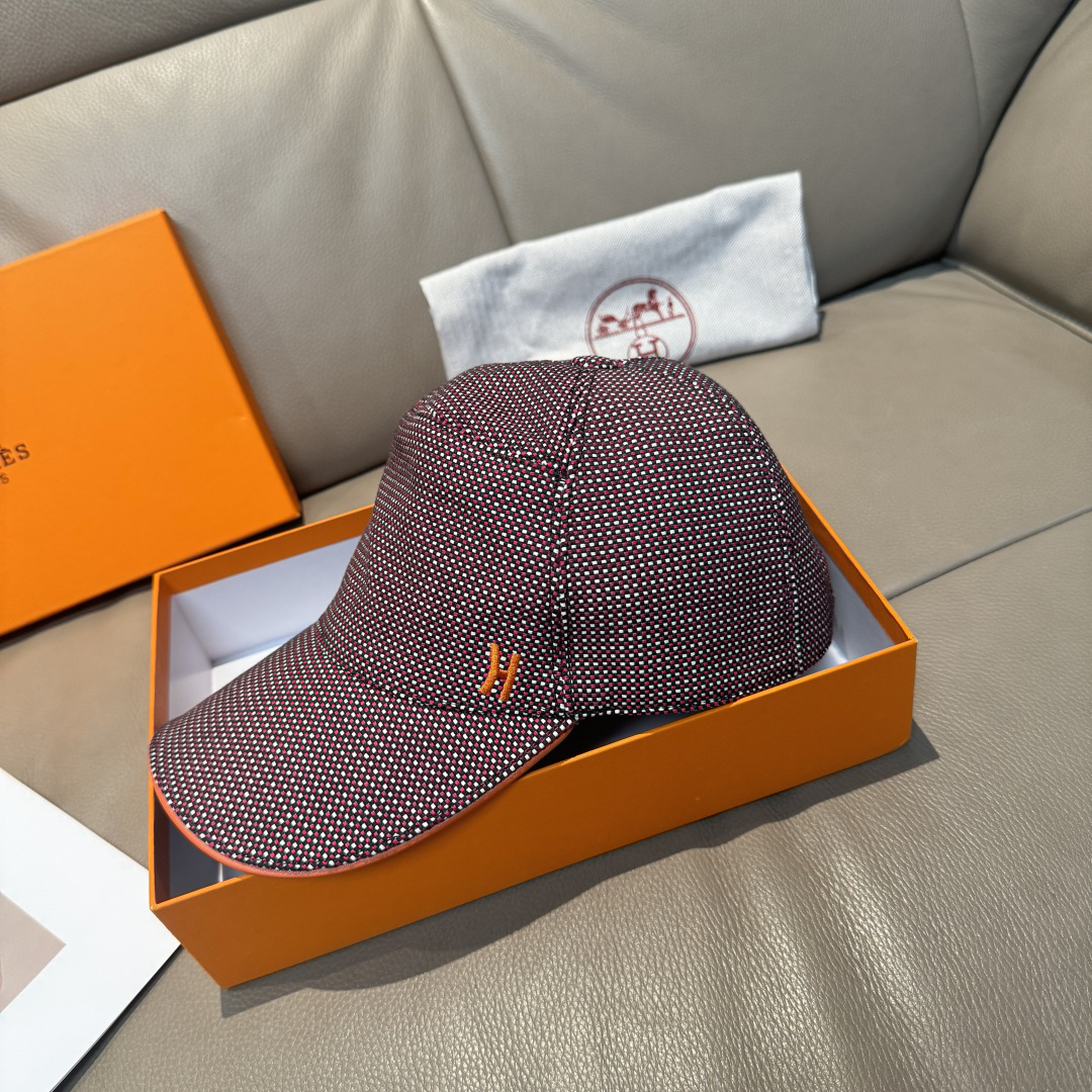エルメス「Hermès」Classic ベースボールキャップ