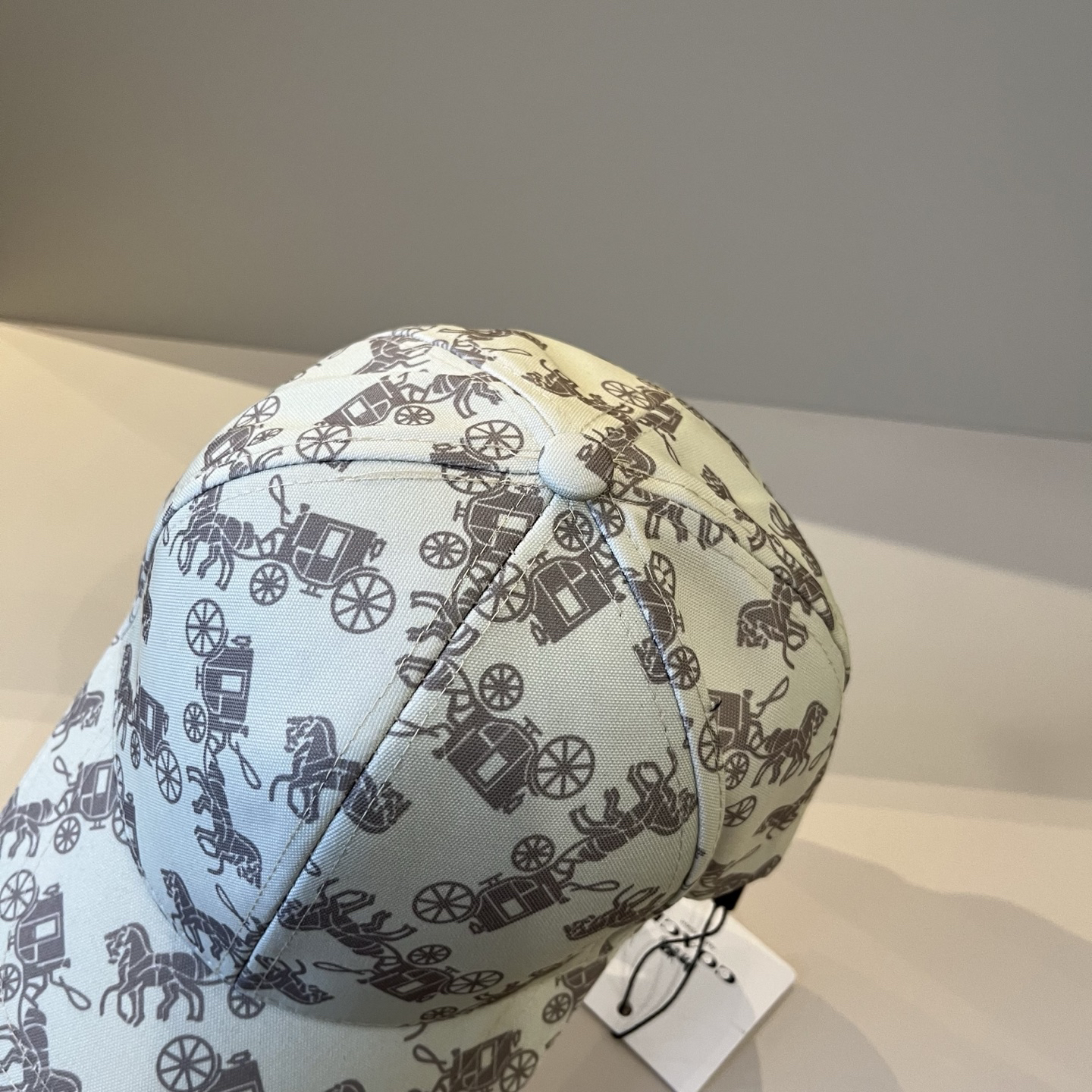 エルメス「Hermès」Classic ベースボールキャップ