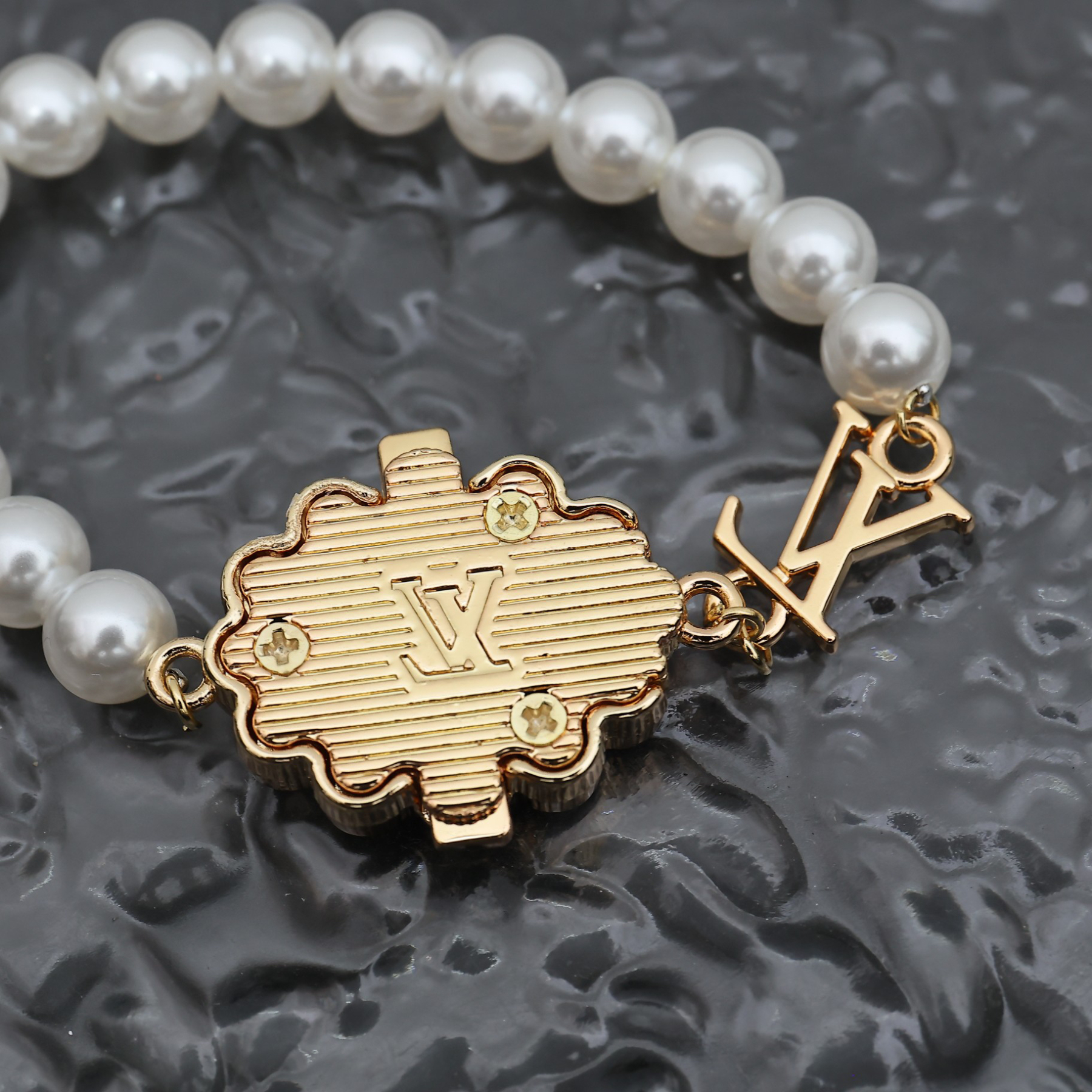 ルイ・ヴィトン「Louis Vuitton」Padlock ブレスレット