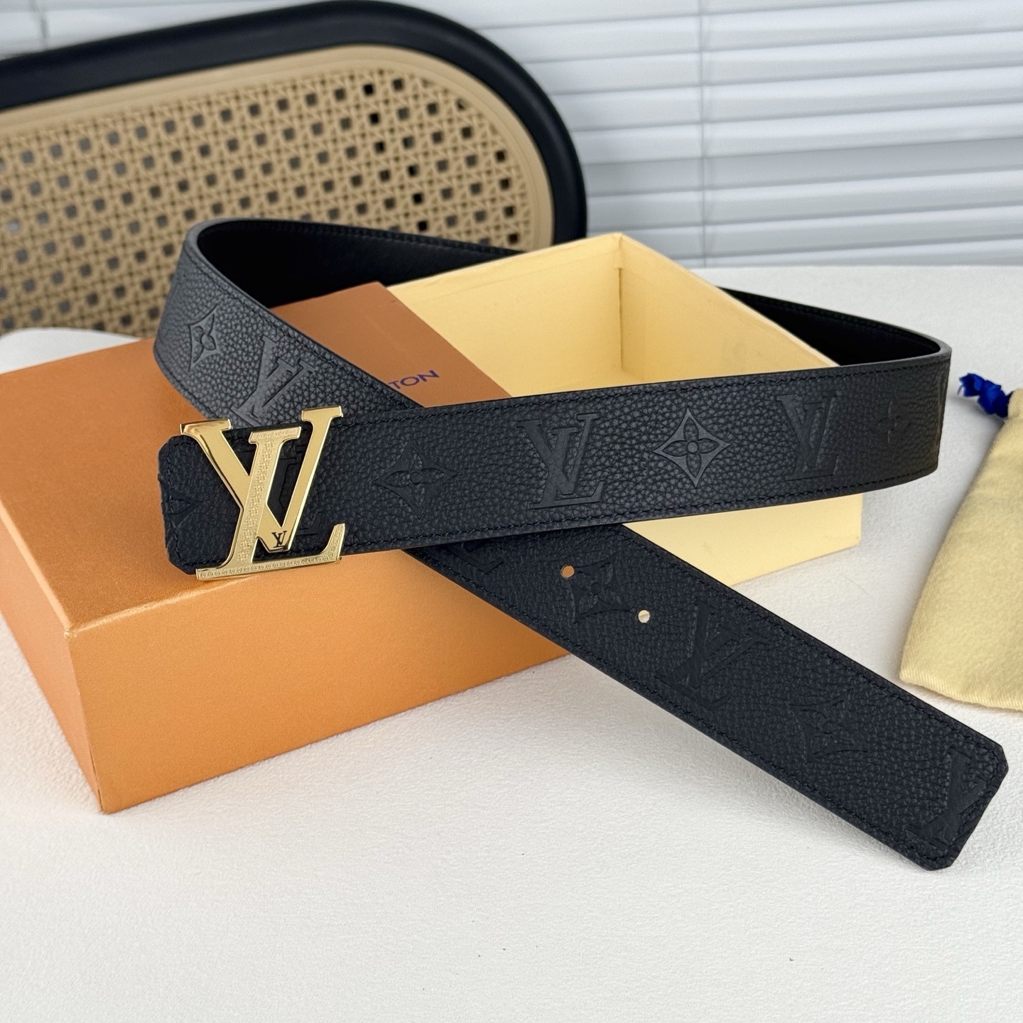 ルイ・ヴィトン「Louis Vuitton」DIMENSION 4.0 レザーベルト