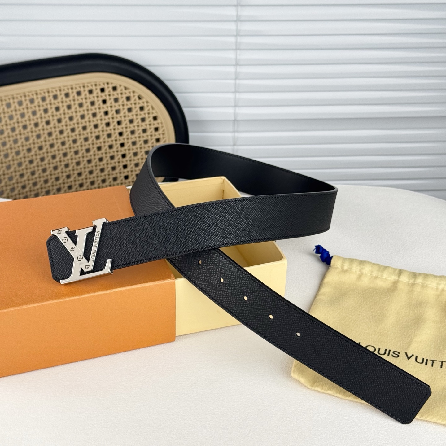 ルイ・ヴィトン「Louis Vuitton」DIMENSION 4.0 レザーベルト