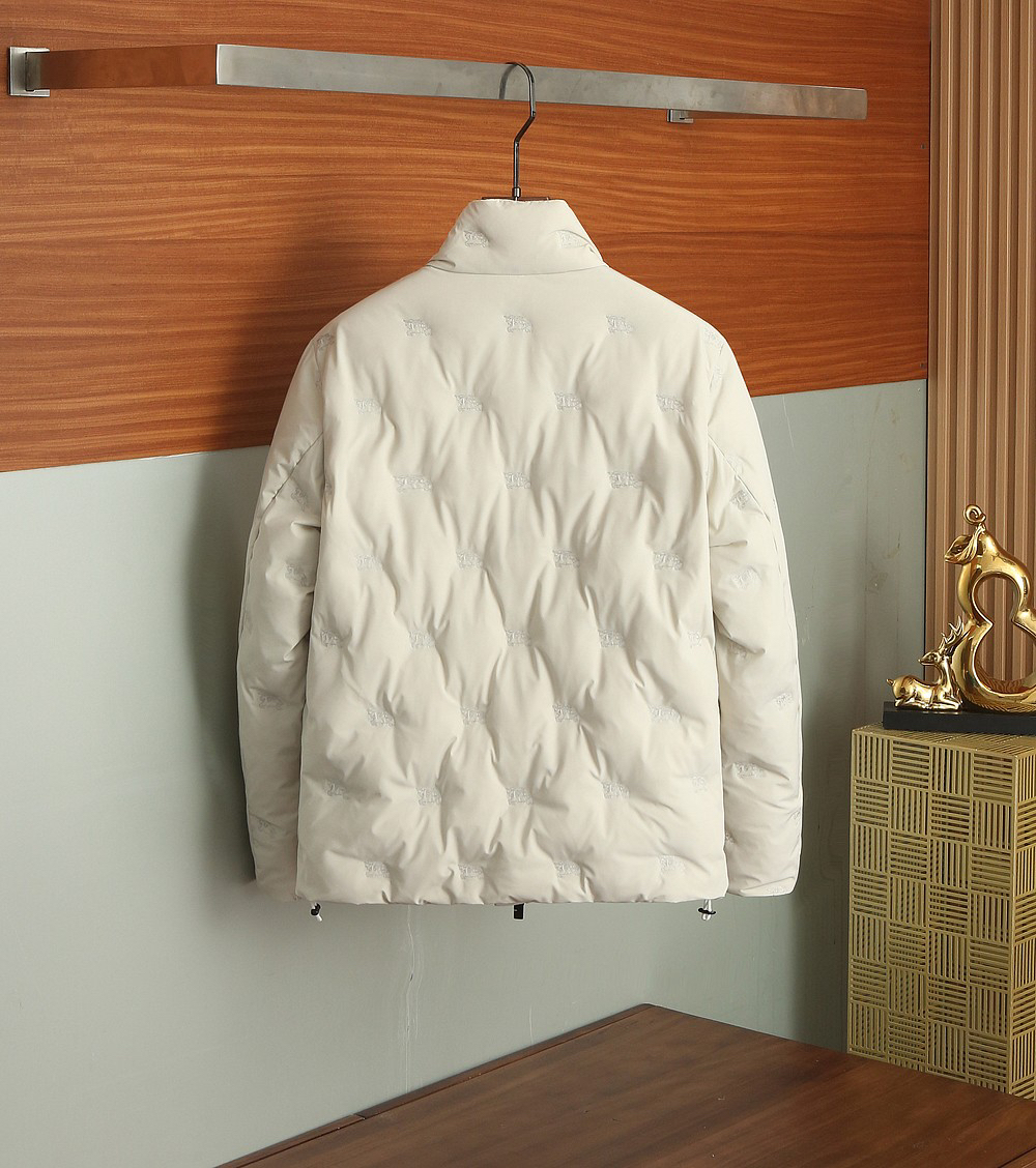バーバリー「Burberry」秋冬 クイルティッドダウンジャケット