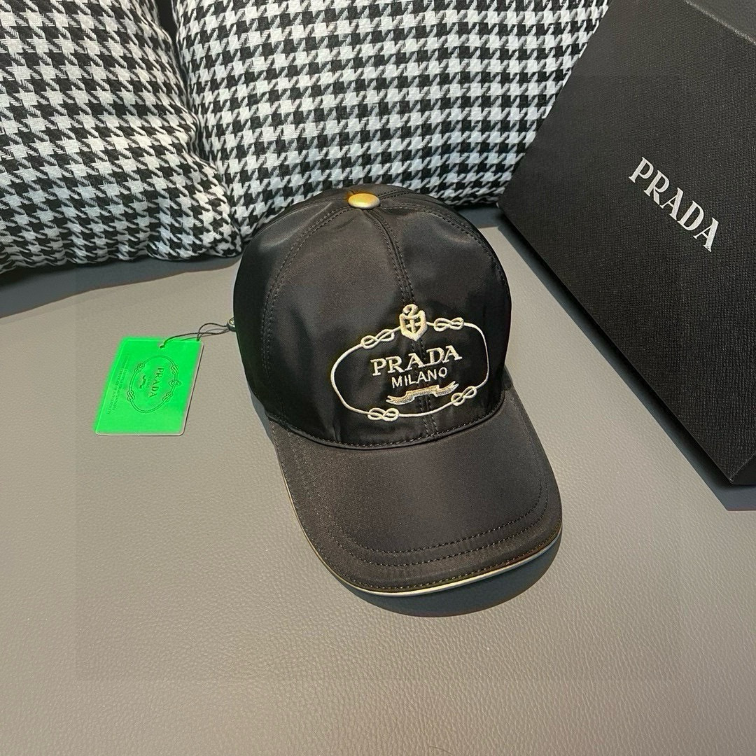 プラダ「Prada」  Re-Nylon Baseball Cap