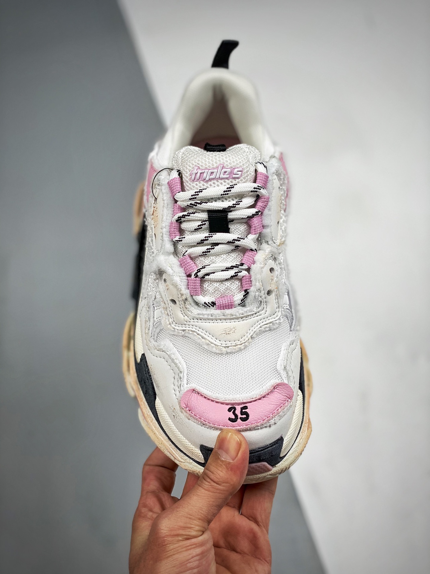バレンシアガ「Balenciaga」aris世家 Track Round-Toe シューズ