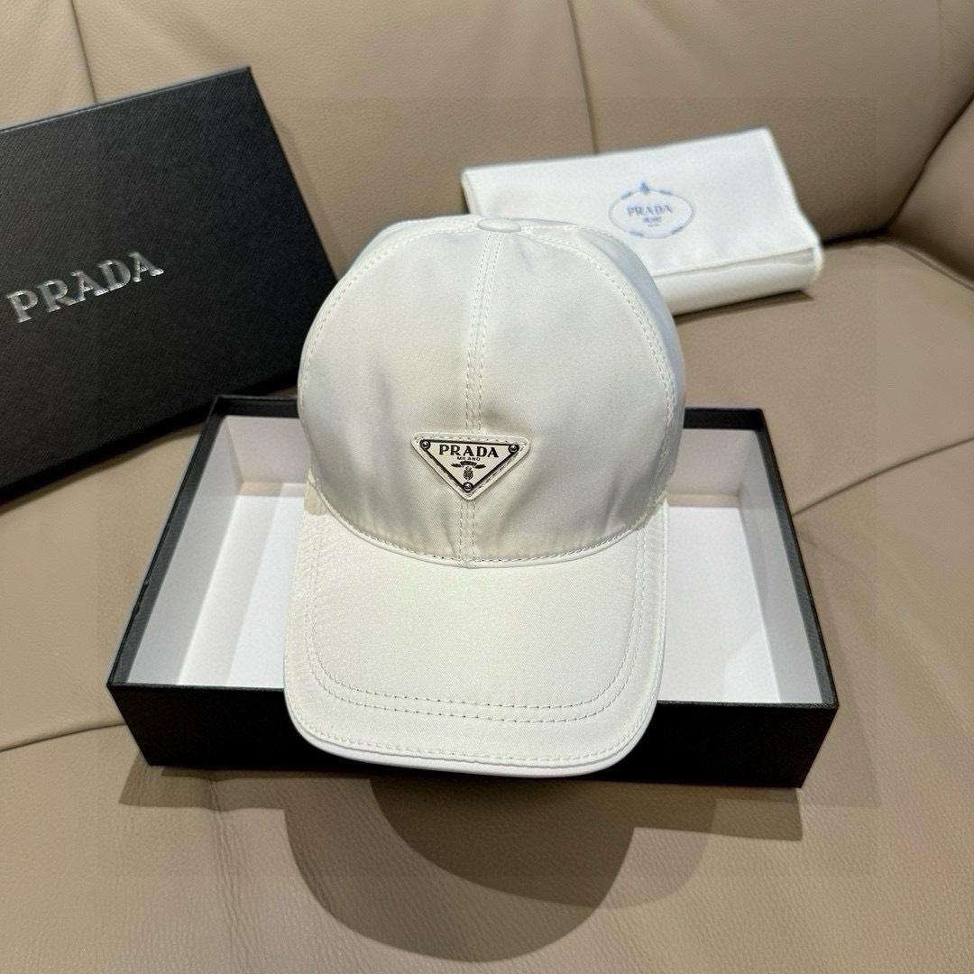 プラダ「Prada」Re-Nylon Baseball Cap