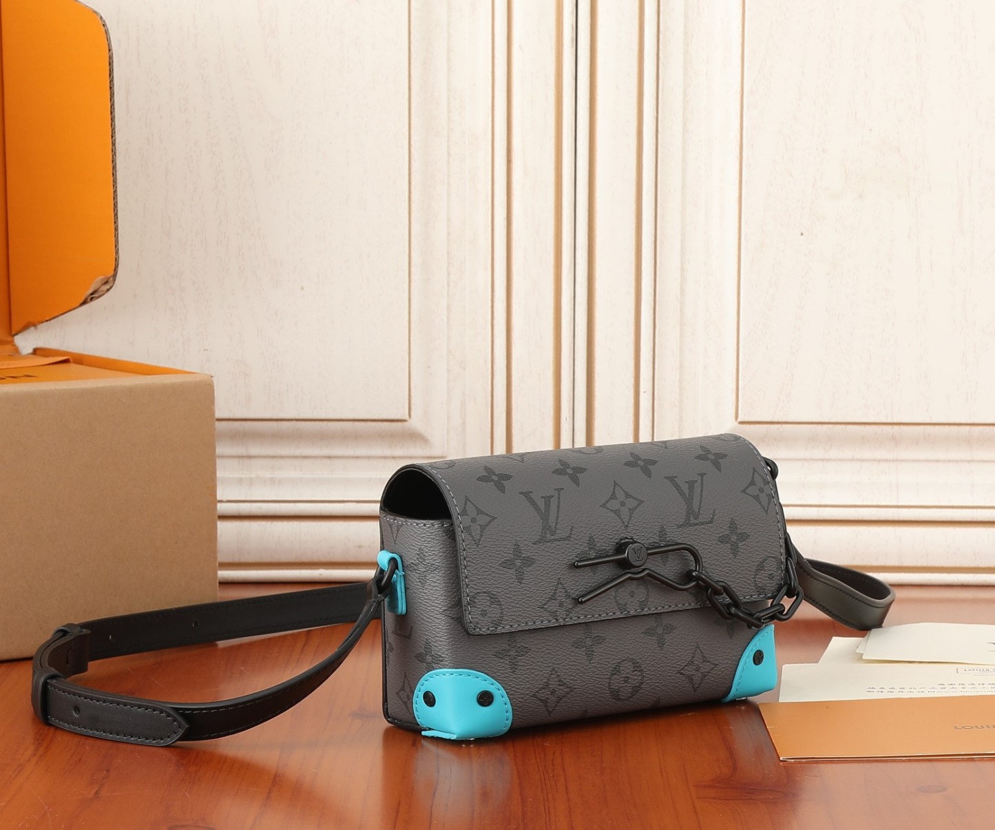 ルイ・ヴィトン「Louis Vuitton」スティーマーウェアラブル ウォレット