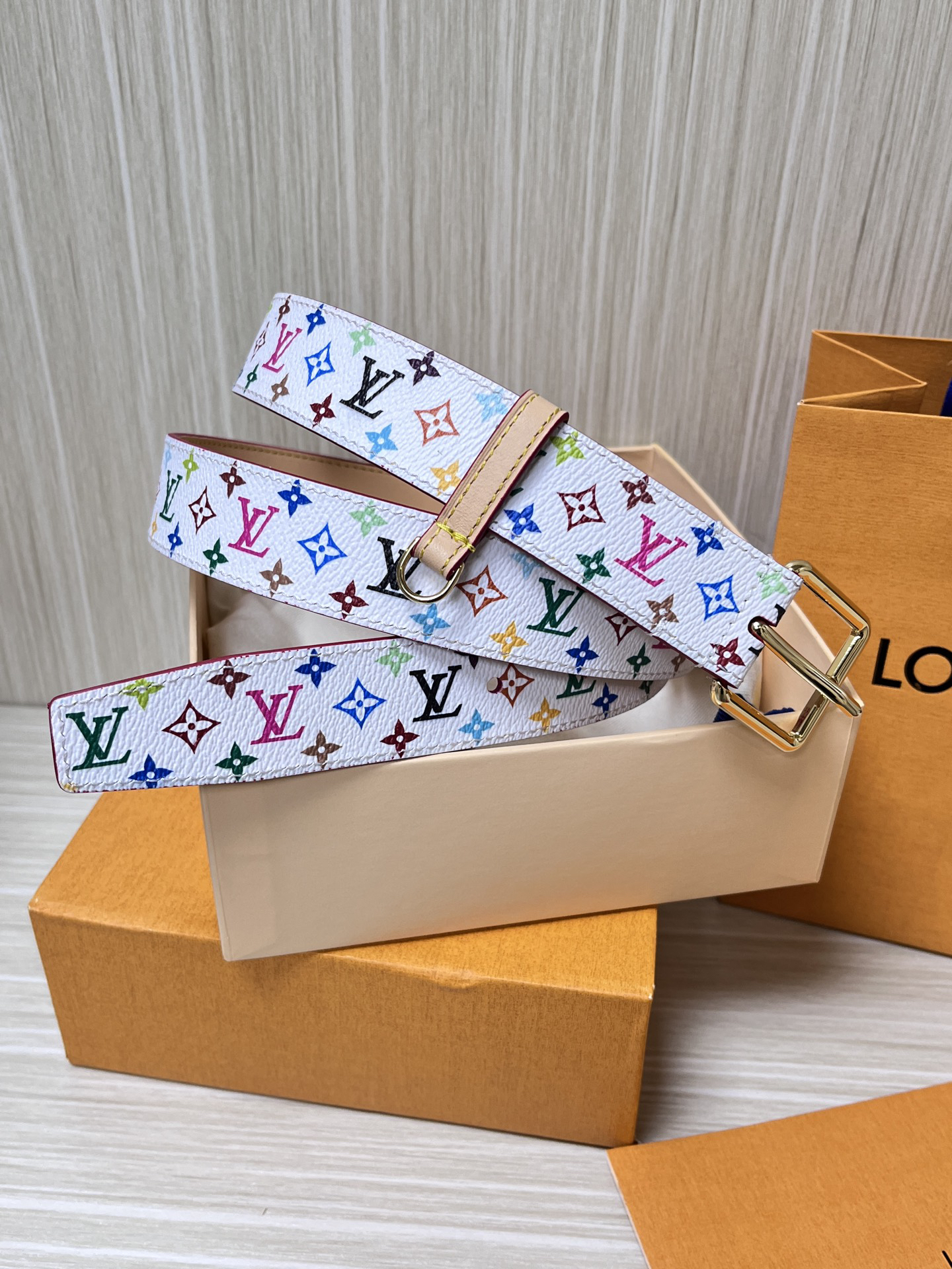 「コラボモデル」Louis Vuitton x TMモノグラム マルチカラー リバーシブル ベルト100CM