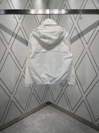 ルイ・ヴィトン「Louis Vuitton」  2025SS シングルカラー ウィンドブレーカー ジャケット