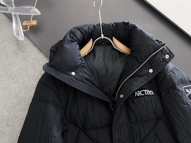 アークテリクス「ARC'TERYX」テックファイバー キルティング ダウンジャケット