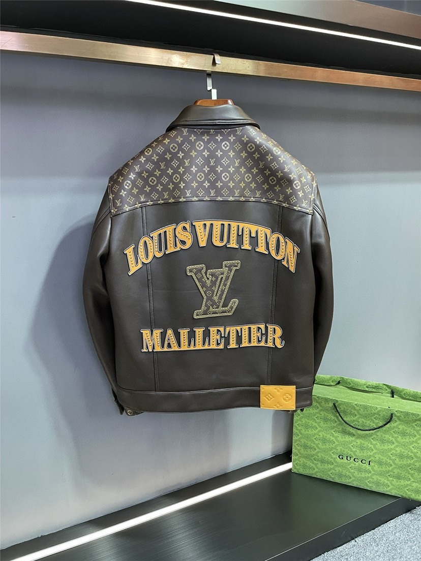 ルイ・ヴィトン「Louis Vuitton」羊の皮のコート