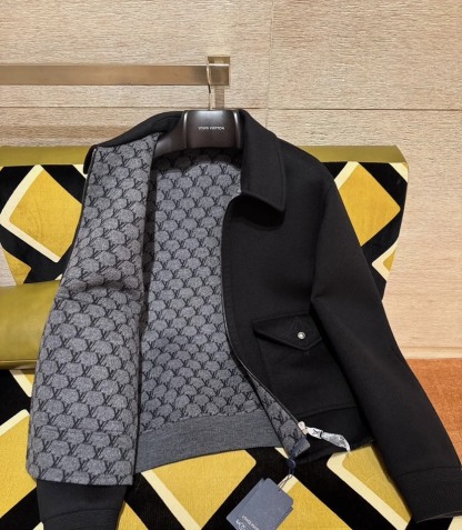 ルイ・ヴィトン「Louis Vuitton」モノグラム インナープリント ウールジャケット アウター-ISETAN PRESTIGE CURATED