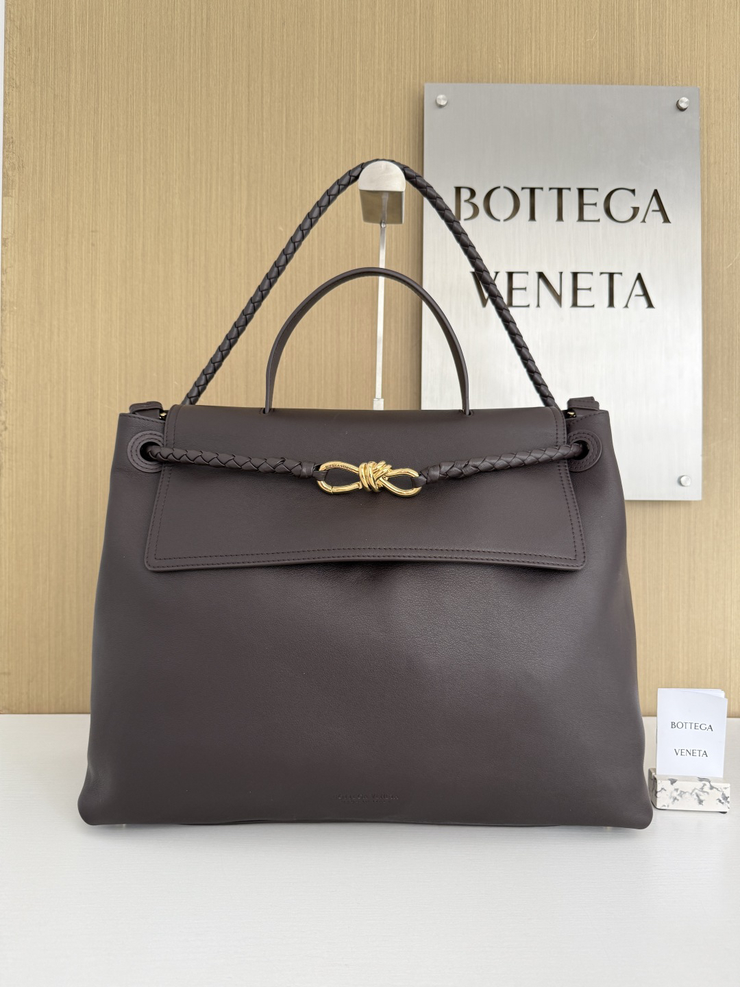 ボッテガ・ヴェネタ「Bottega Veneta」Ciao Ciao ラージ ショルダーバッグ