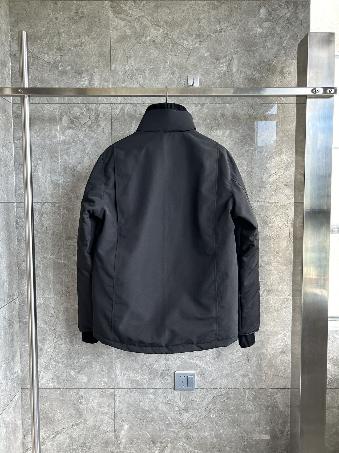 カナダグース「Canada Goose」パーカーダウンコート