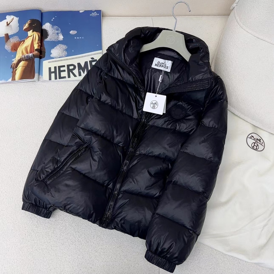 エルメス「Hermès」  2025秋冬 ドローストリング ダウンジャケット