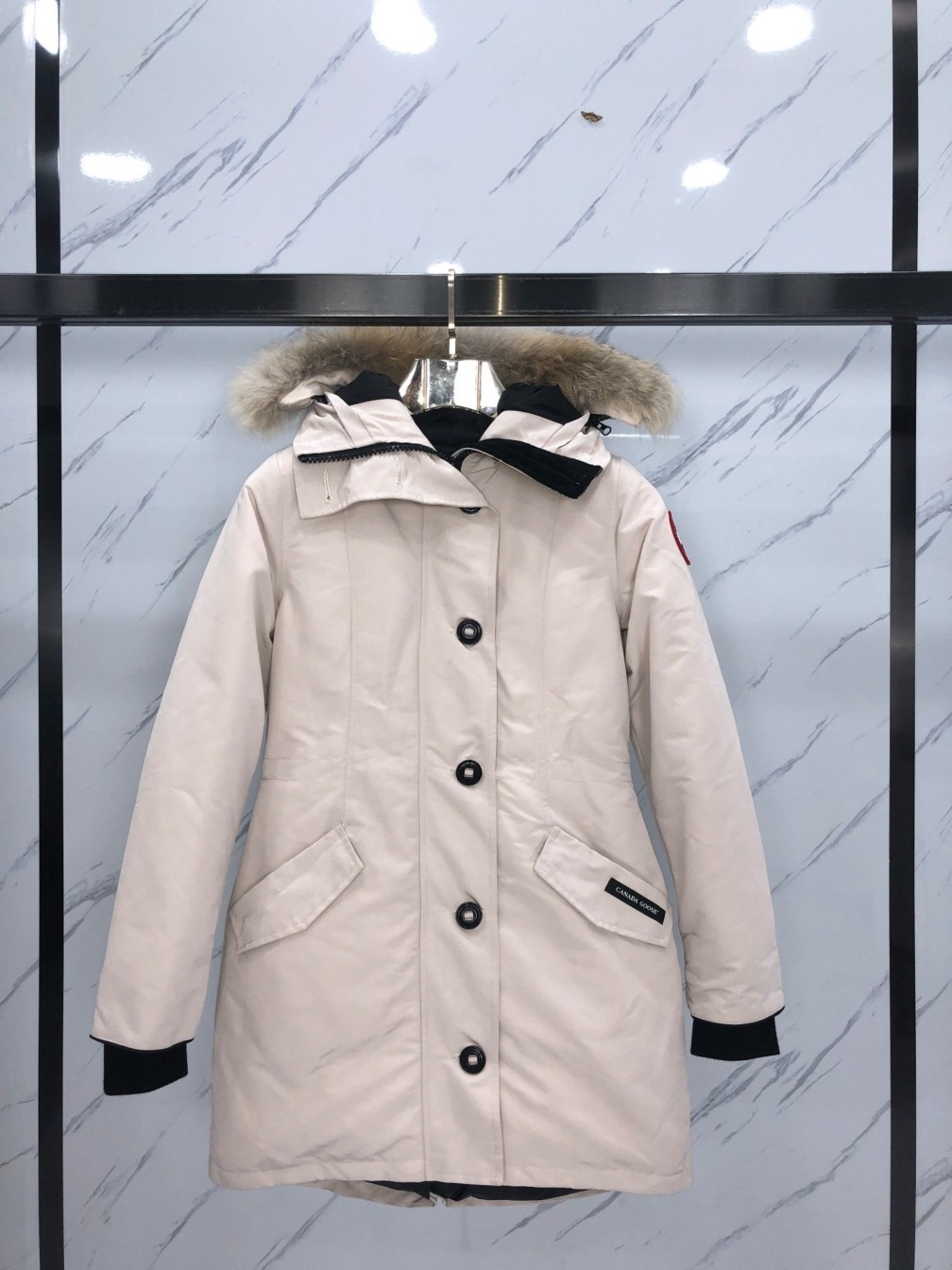 カナダグース「Canada Goose」レディース テールドパーカー