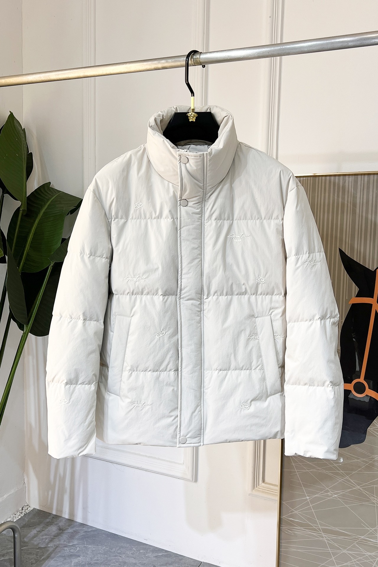 バレンシアガ「Balenciaga」‌2024 ss大爆型ファッションダウンジャケット