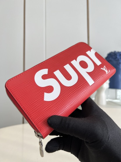 ルイ・ヴィトン「Louis Vuitton」LV ✕ Supreme コラボ ジッピー･ウォレット
