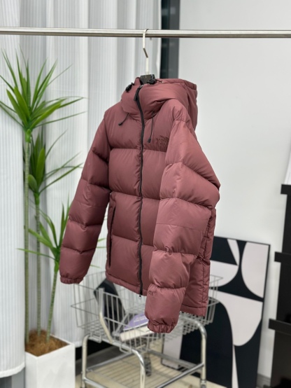 ザ・ノースフェイス「The North Face」22F-WS Nuptse Hoodie ダウンジャケット