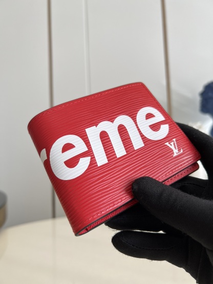 ルイ・ヴィトン「Louis Vuitton」LV ✕ Supreme コラボ ポルトフォイユ･ミュルティプル