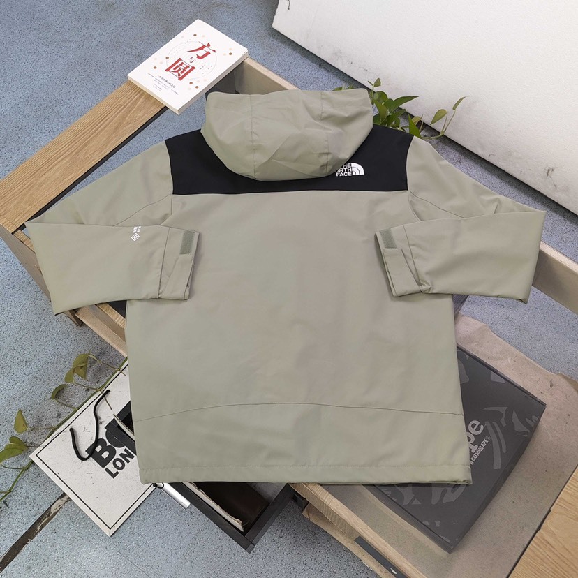 ザ・ノースフェイス「The North Face」エンブロイダーロゴ GORE-TEX ジャケット