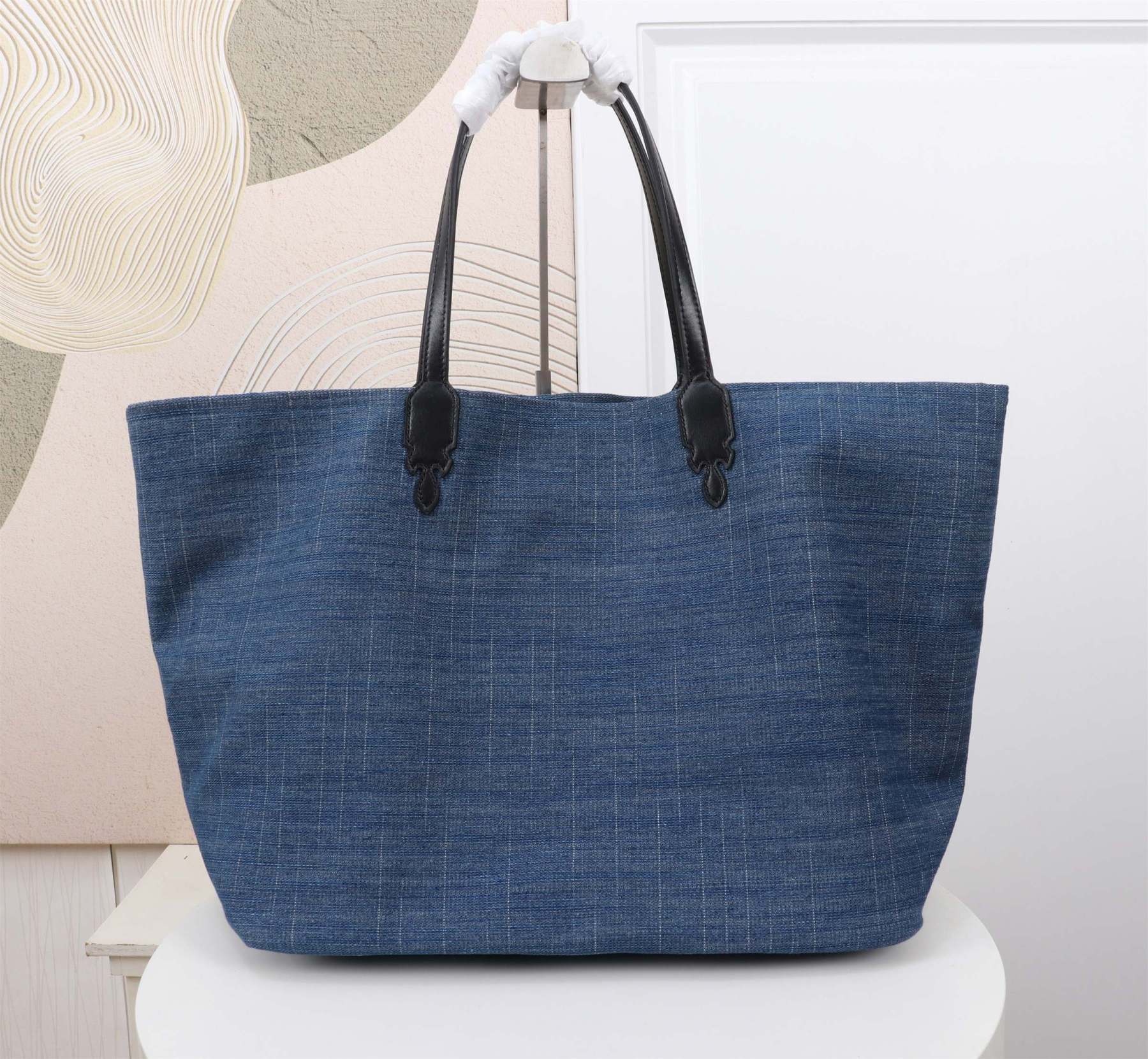 クロムハーツ「Chrome Hearts」十字架のトートバッグ