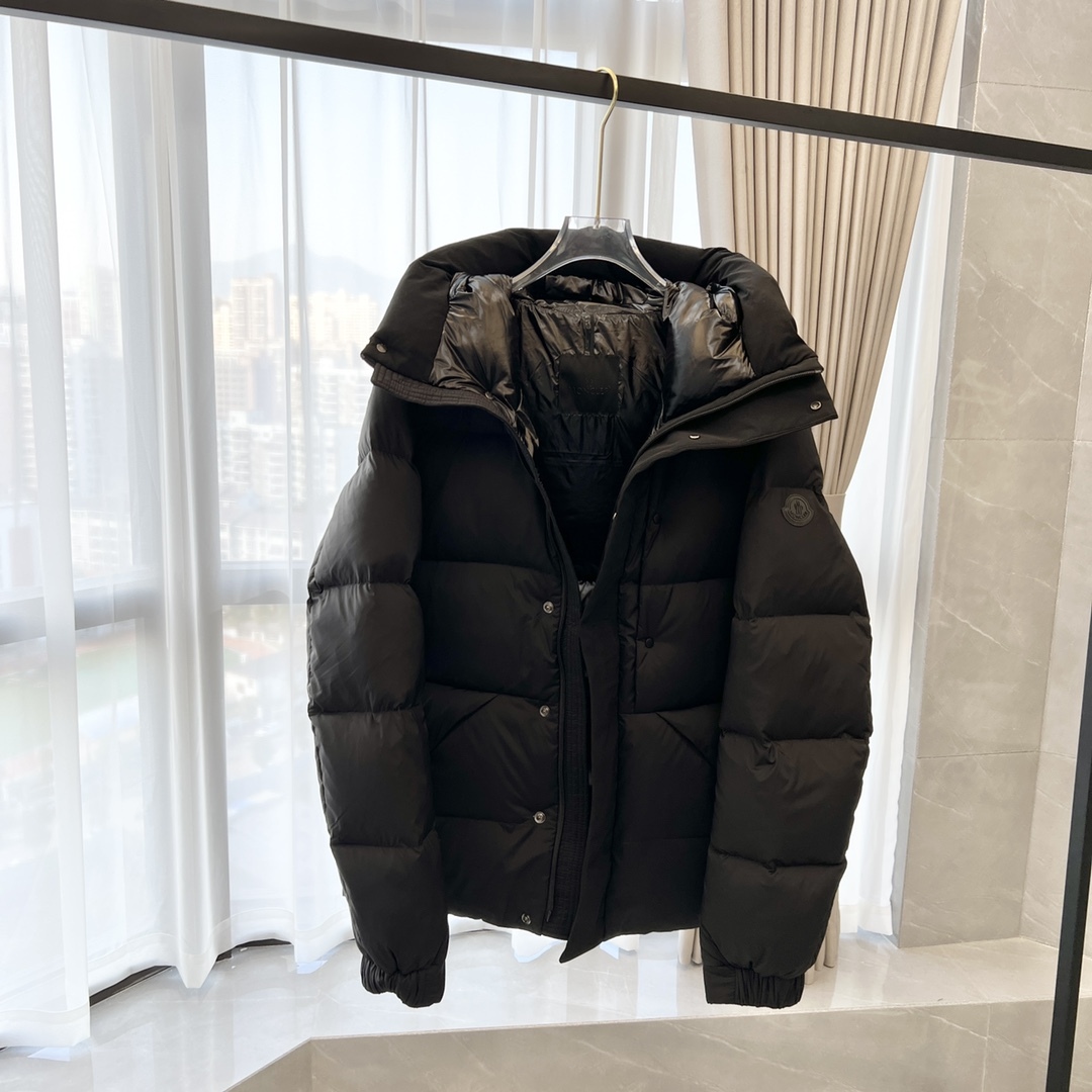 モンクレール「Moncler」ブラックレーベル ブラックウォリアー ショートダウンジャケット