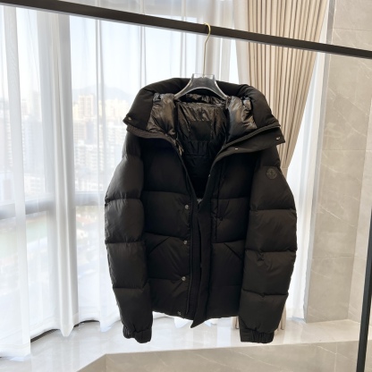 モンクレール「Moncler」ブラックレーベル ブラックウォリアー ショートダウンジャケット