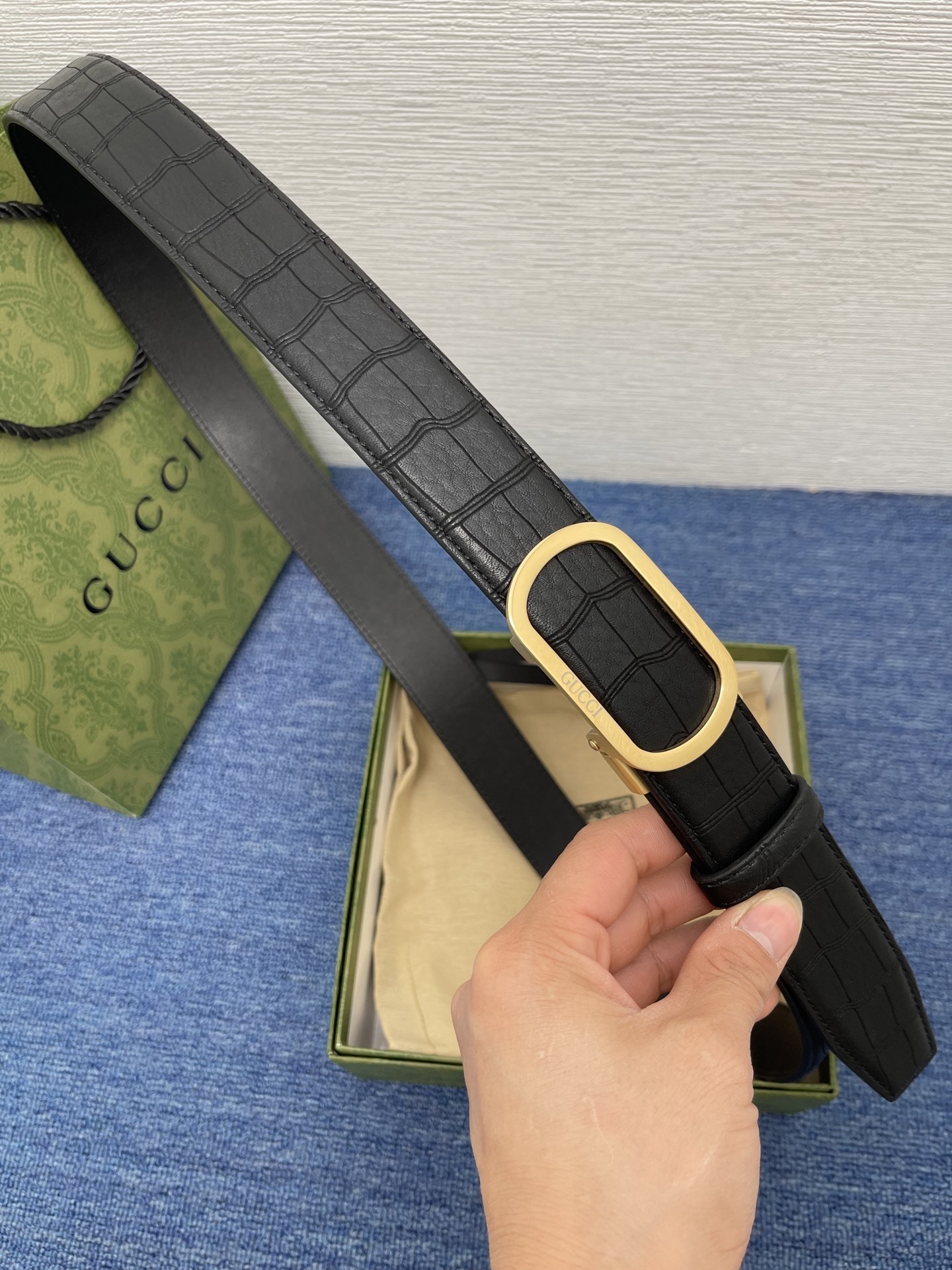 グッチ「Gucci」スムースレザー オートロック ベルト メンズ100CM