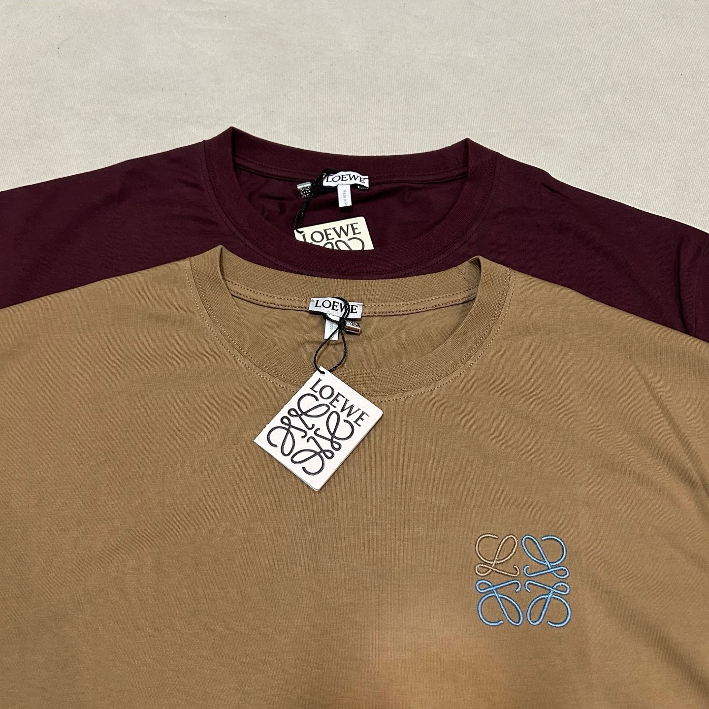 ロエベ「Loewe」ツートン刺繍クルーネック半袖Tシャツ