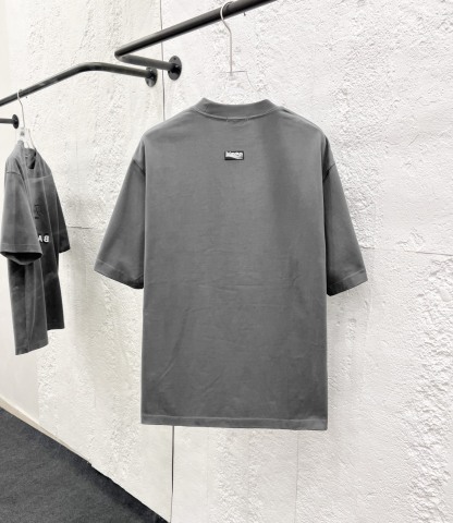 バレンシアガ「Balenciaga」ハイネックプレミアムコットン半袖Tシャツ