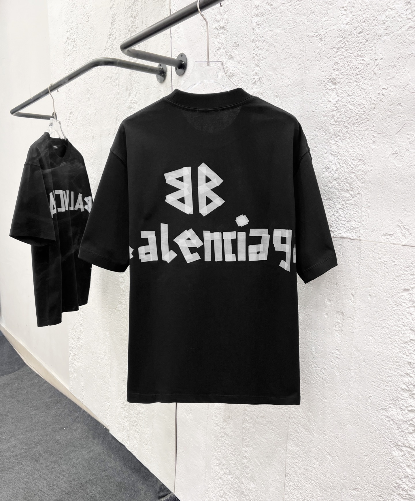 バレンシアガ「Balenciaga」ハイネックプレミアムコットン半袖Tシャツ