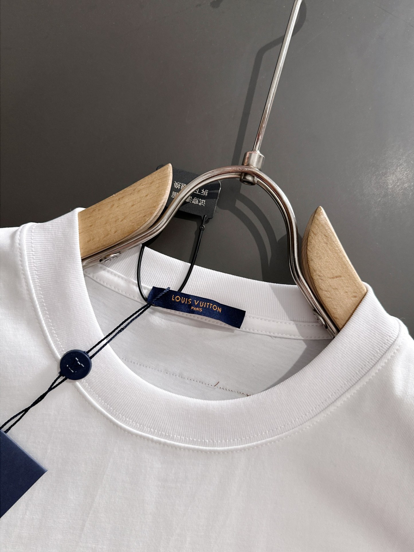 ルイ・ヴィトン「Louis Vuitton」ハイネックプレミアムコットン半袖Tシャツ