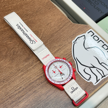 スウォッチ「Swatch」OMEGA BIOCERAMICMoonSwatchコレクション  腕時計42MM
