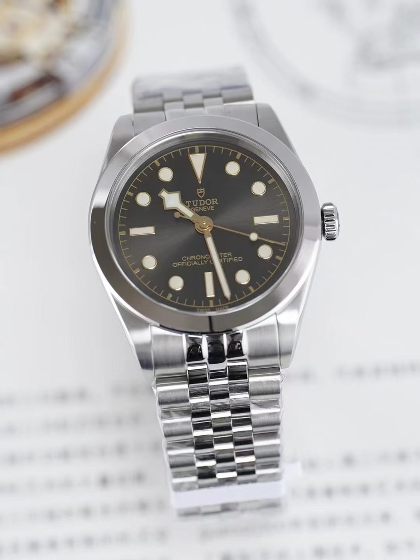チューダー「Tudor」ブラックベイ 1958 シリーズメンズウォッチ39MM