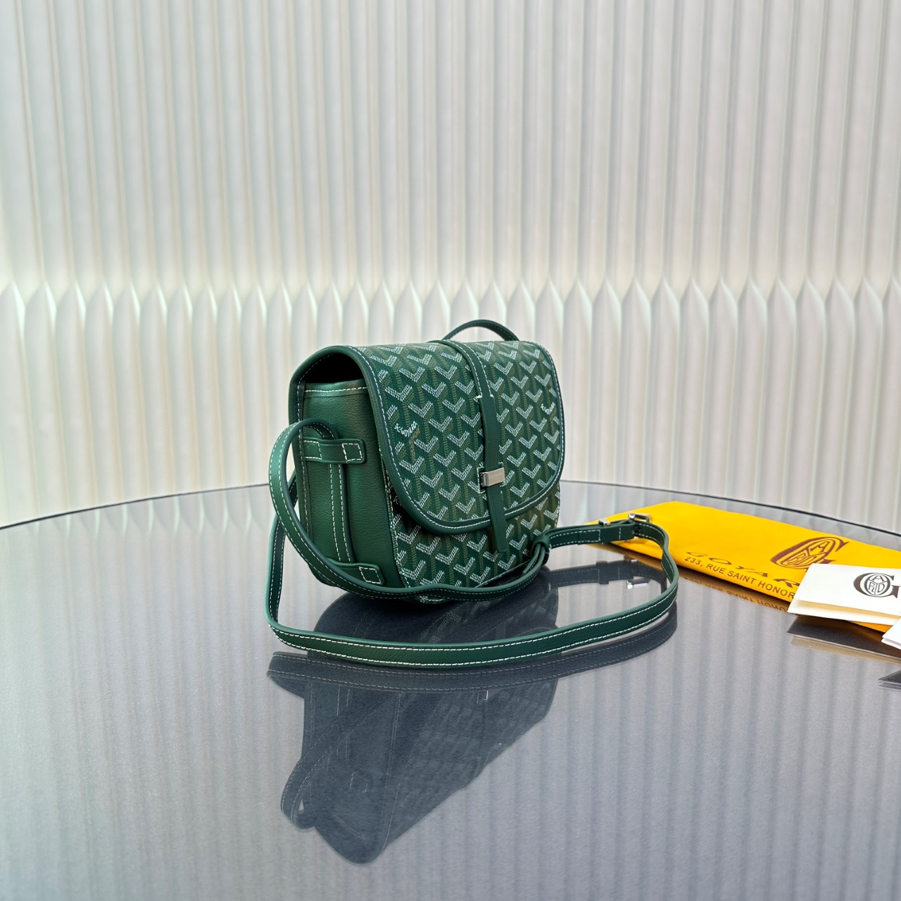 ゴヤール「Goyard」 Messenger シリーズ ショルダーバッグ